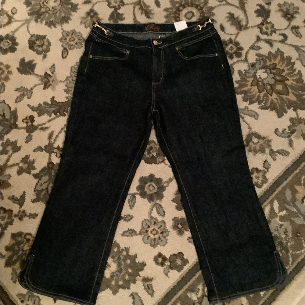 Kikit Jean capris dark blue with gold  size 8 NWT🌹